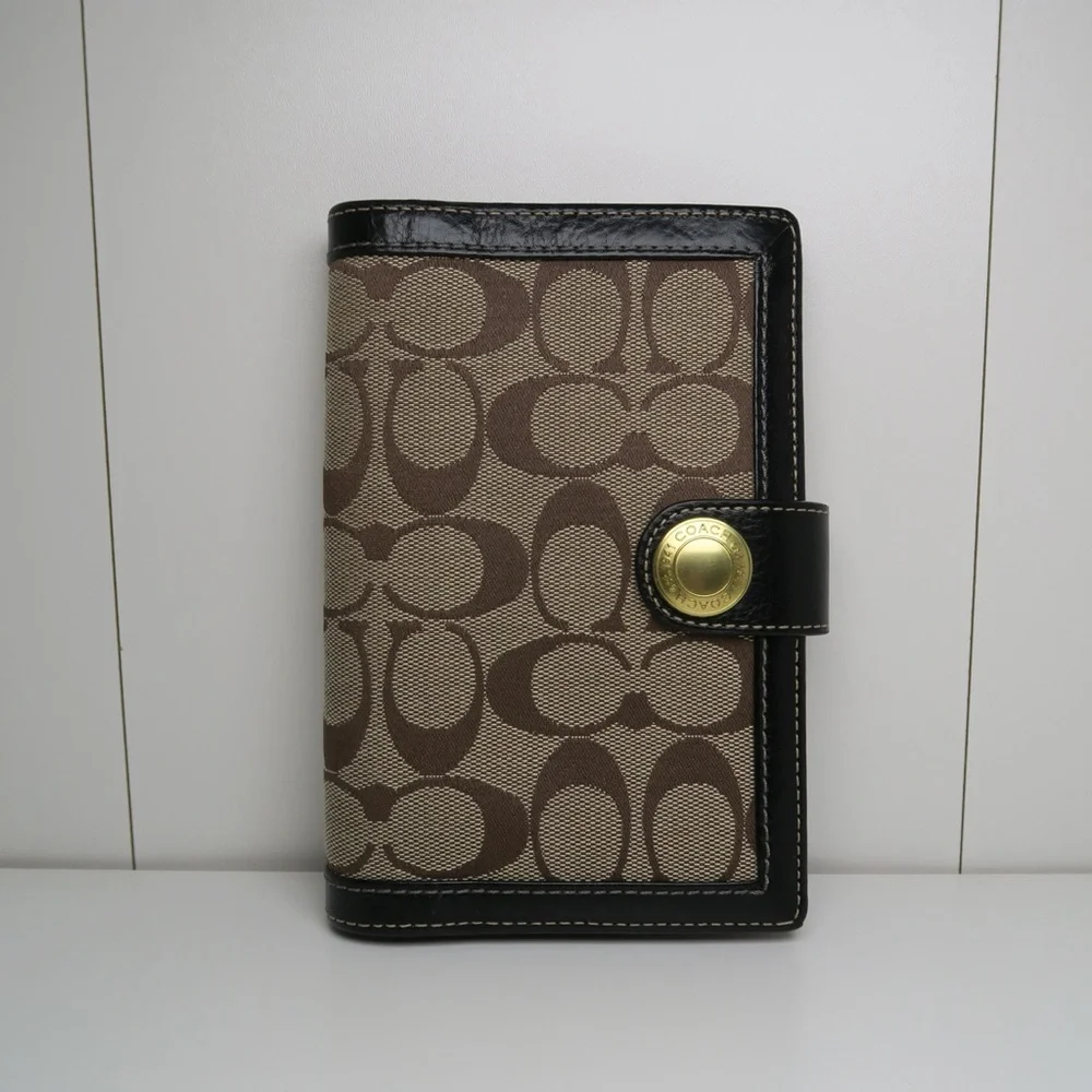 Coach Agenda Planner Address Book - Picture 2 of 9